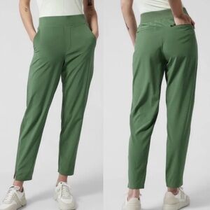 Athleta Brooklyn Ankle Trouser Activewear Pant Vineyard Green Size 6 EUC
